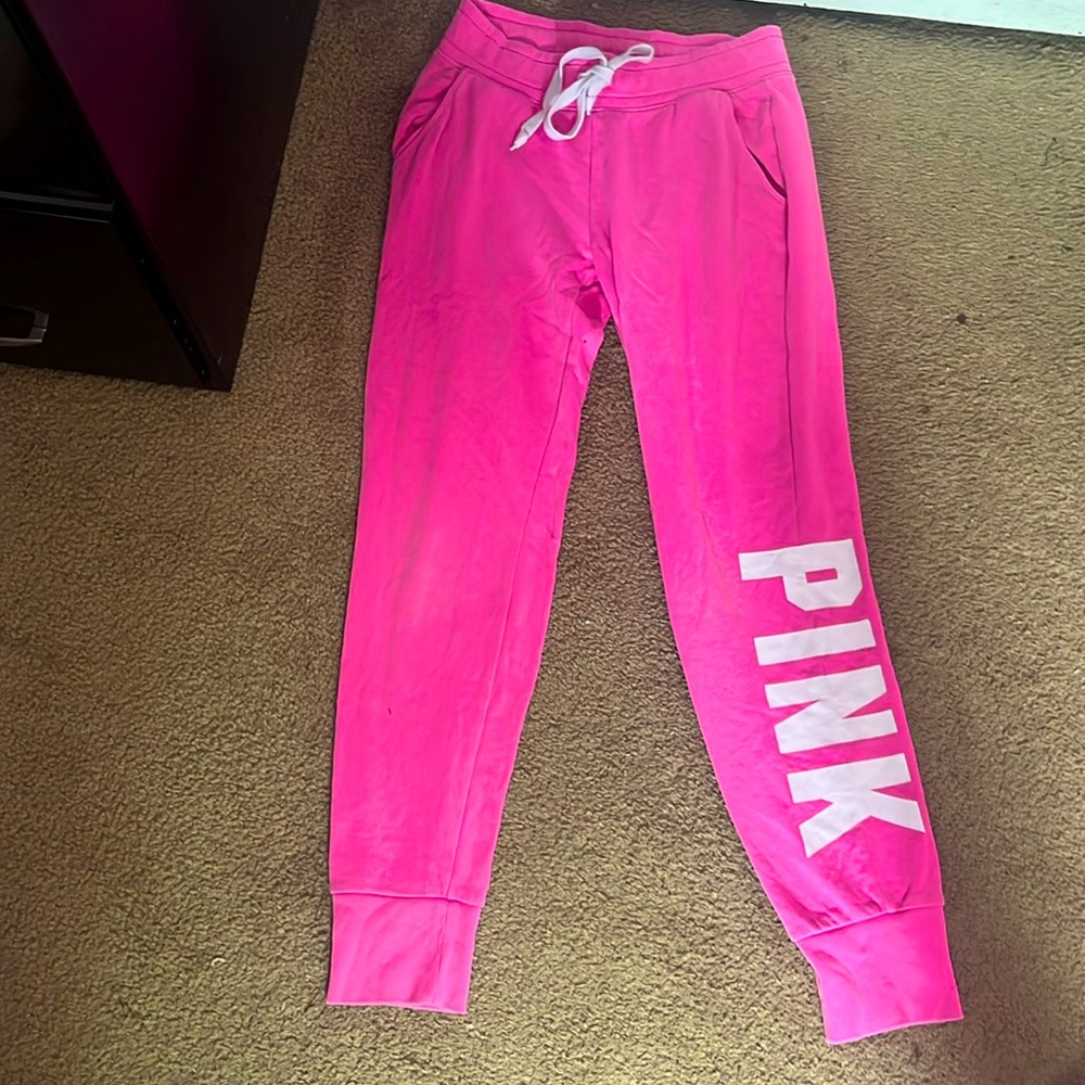 Pink sweatpants from Victoria’s Secret extra small, 165/ 64A